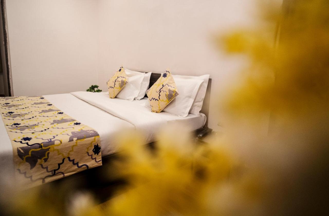 Tripli Hotels Arunoday Palace Ουνταϊπούρ Εξωτερικό φωτογραφία