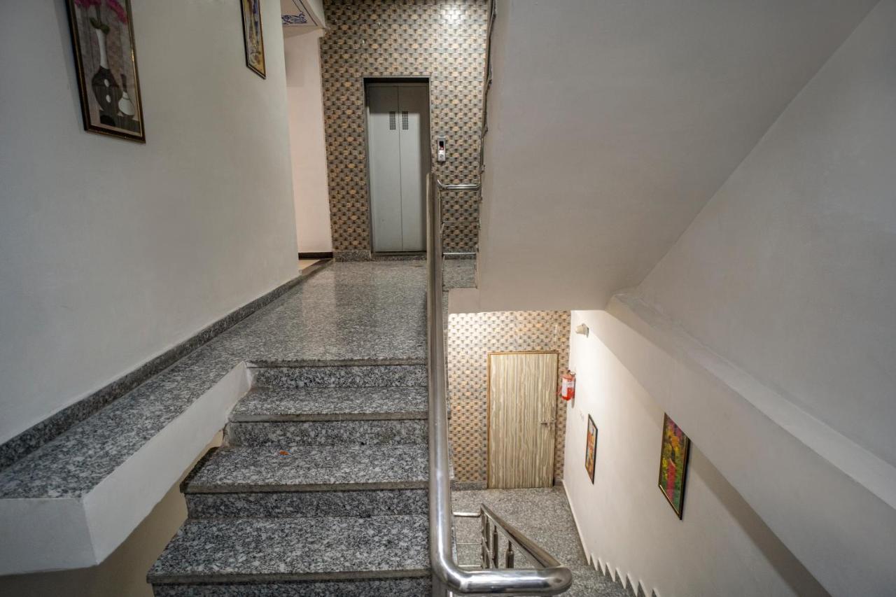 Tripli Hotels Arunoday Palace Ουνταϊπούρ Εξωτερικό φωτογραφία