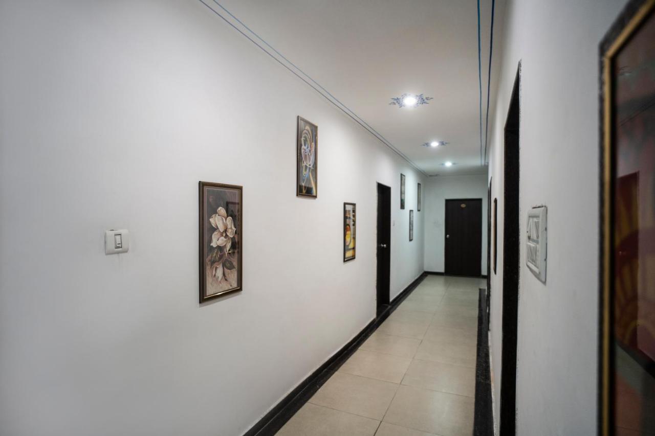 Tripli Hotels Arunoday Palace Ουνταϊπούρ Εξωτερικό φωτογραφία
