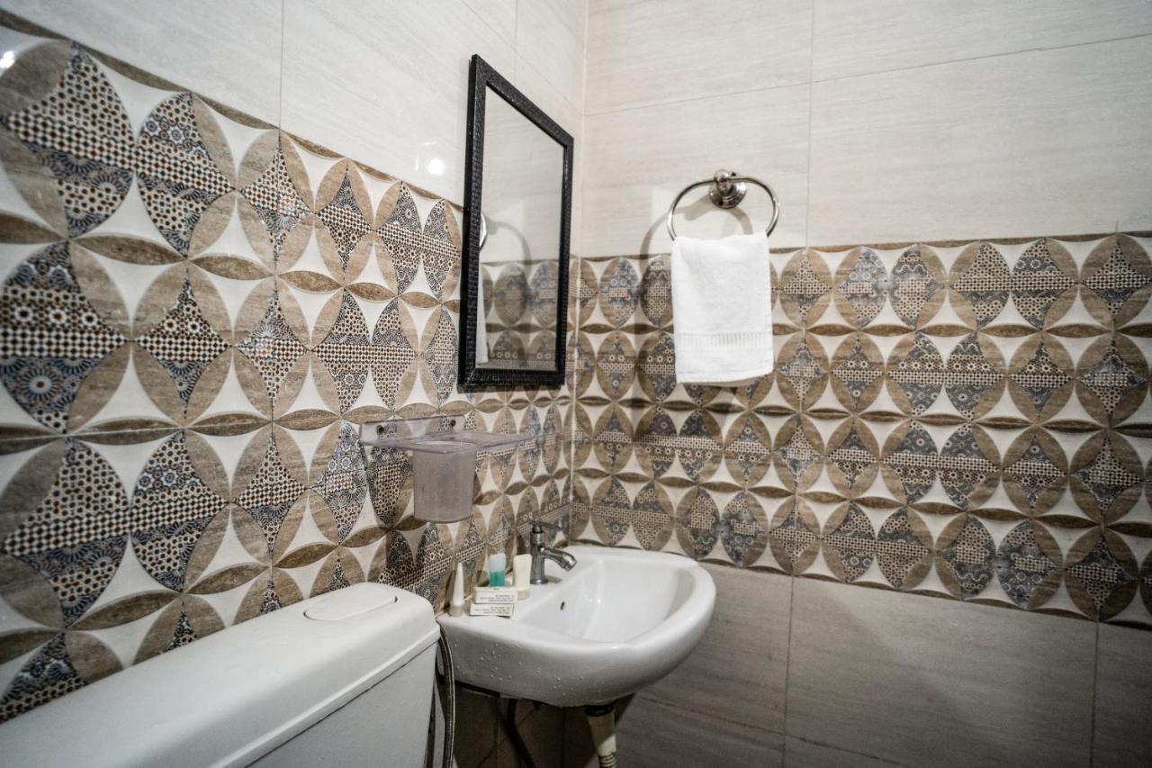 Tripli Hotels Arunoday Palace Ουνταϊπούρ Εξωτερικό φωτογραφία